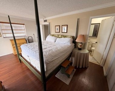 569 Normandy L - Photo Thumbnail 5