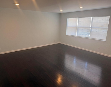 2840 Ne 14th Street - Photo Thumbnail 7