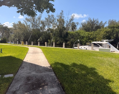 2840 Ne 14th Street - Photo Thumbnail 5