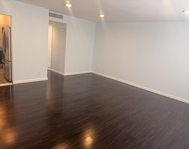 2840 Ne 14th Street - Photo Thumbnail 8