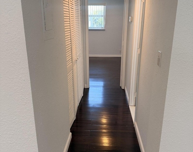 2840 Ne 14th Street - Photo Thumbnail 9