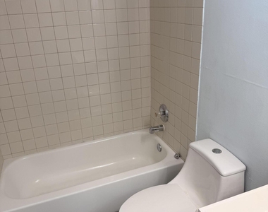2840 Ne 14th Street - Photo Thumbnail 11
