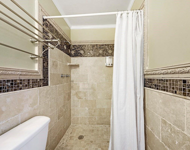 332 Nw 26th Court - Photo Thumbnail 21