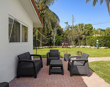 332 Nw 26th Court - Photo Thumbnail 19