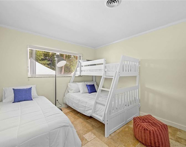 332 Nw 26th Court - Photo Thumbnail 32