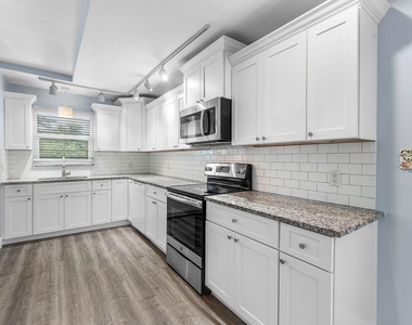 8388 Se Croft Circle - Photo Thumbnail 9