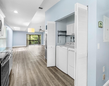 8388 Se Croft Circle - Photo Thumbnail 10