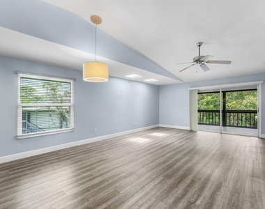 8388 Se Croft Circle - Photo Thumbnail 1
