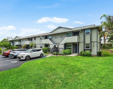 8388 Se Croft Circle - Photo Thumbnail 16
