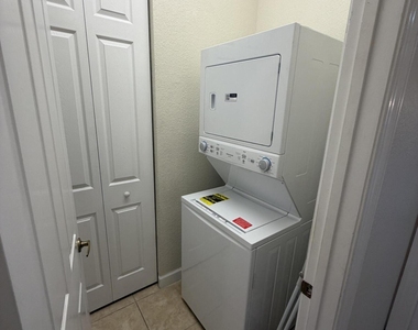 8079 Nw 127th Lane - Photo Thumbnail 19
