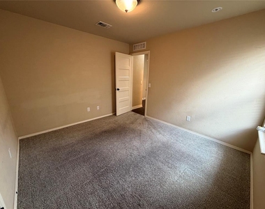 3420 Bear Mountain Drive - Photo Thumbnail 36