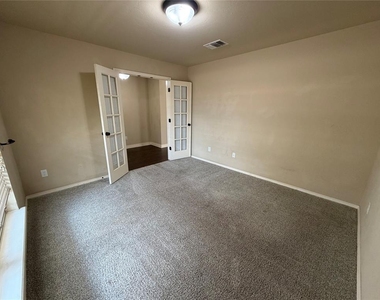 3420 Bear Mountain Drive - Photo Thumbnail 7