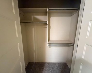 3420 Bear Mountain Drive - Photo Thumbnail 33