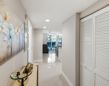191 Se 20th Avenue - Photo Thumbnail 5