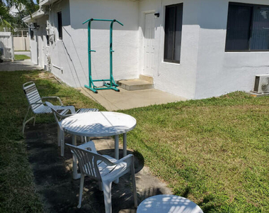 2460 Ne 215th Street - Photo Thumbnail 14