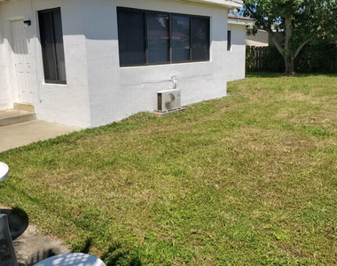 2460 Ne 215th Street - Photo Thumbnail 13