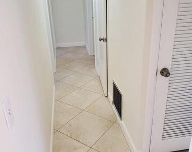 2460 Ne 215th Street - Photo Thumbnail 11