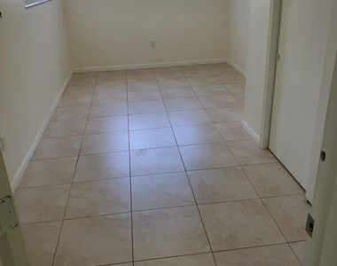 2460 Ne 215th Street - Photo Thumbnail 9