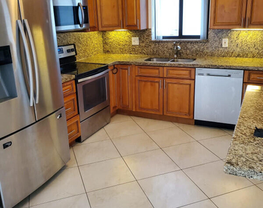 2460 Ne 215th Street - Photo Thumbnail 2
