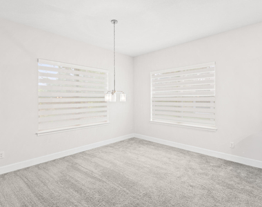 692 Ne Turtleback Trail - Photo Thumbnail 19