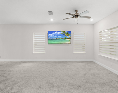 692 Ne Turtleback Trail - Photo Thumbnail 7