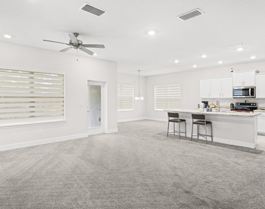 692 Ne Turtleback Trail - Photo Thumbnail 12