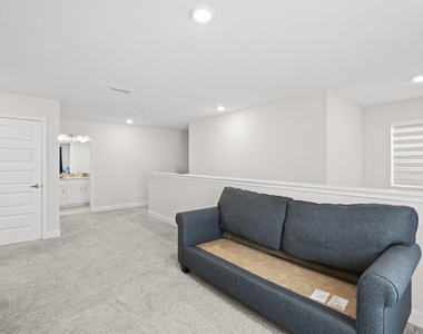 692 Ne Turtleback Trail - Photo Thumbnail 22
