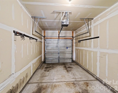 13983 Singleleaf Lane - Photo Thumbnail 23