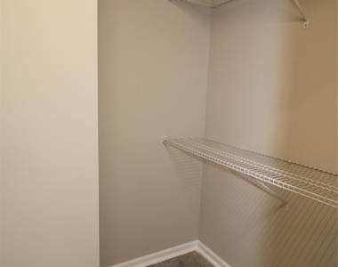 711 Harvest Way - Photo Thumbnail 21