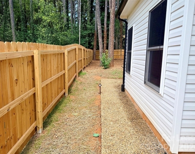 521 N Linwood Avenue - Photo Thumbnail 29