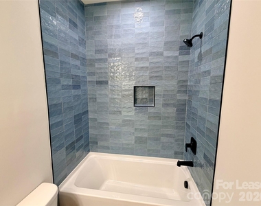 525 N Linwood Avenue - Photo Thumbnail 27