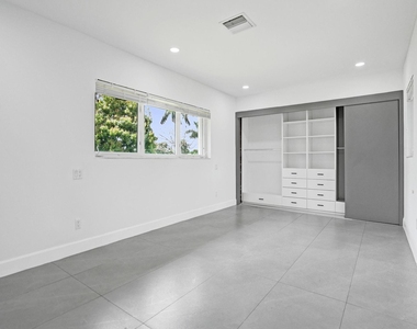 6700 E Tropical Way - Photo Thumbnail 26