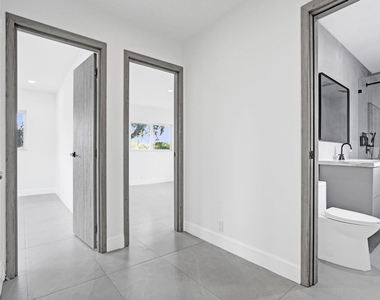 6700 E Tropical Way - Photo Thumbnail 42