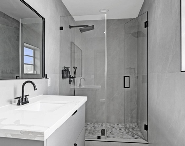 6700 E Tropical Way - Photo Thumbnail 45