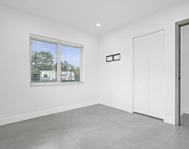 6700 E Tropical Way - Photo Thumbnail 39
