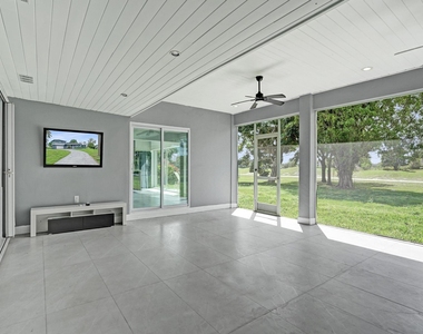 6700 E Tropical Way - Photo Thumbnail 22