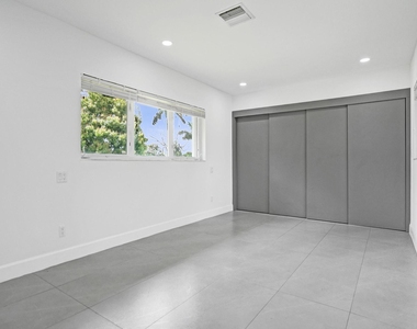 6700 E Tropical Way - Photo Thumbnail 28