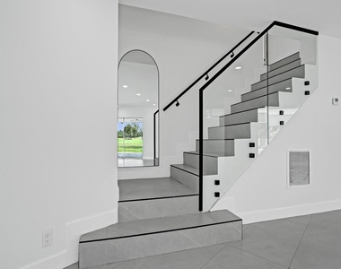 6700 E Tropical Way - Photo Thumbnail 7