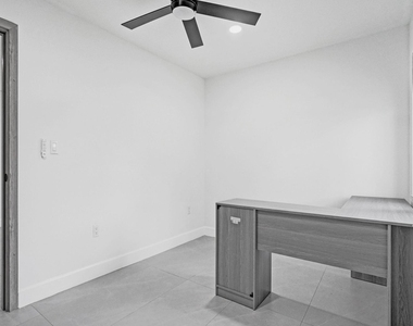 6700 E Tropical Way - Photo Thumbnail 59