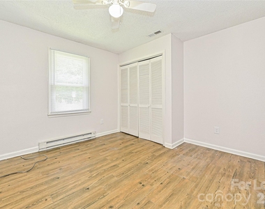 1119 Grady Street - Photo Thumbnail 13