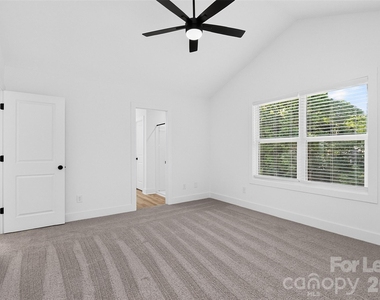 308 E Tallyrand Avenue - Photo Thumbnail 23