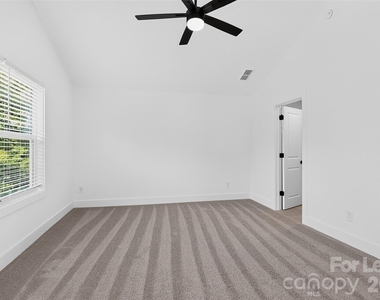 308 E Tallyrand Avenue - Photo Thumbnail 22