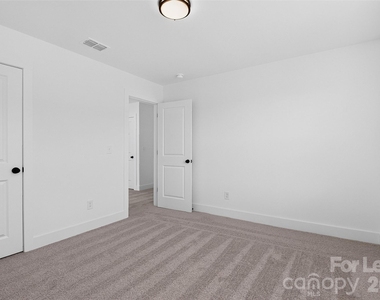 308 E Tallyrand Avenue - Photo Thumbnail 17