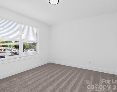 308 E Tallyrand Avenue - Photo Thumbnail 16