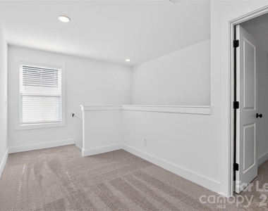 308 E Tallyrand Avenue - Photo Thumbnail 15