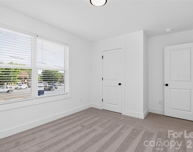 308 E Tallyrand Avenue - Photo Thumbnail 19