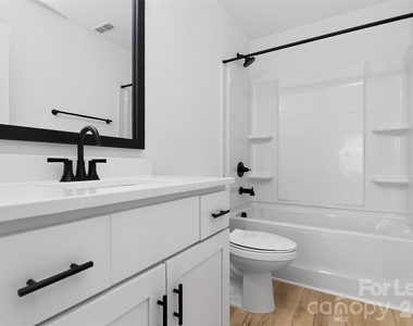 308 E Tallyrand Avenue - Photo Thumbnail 20