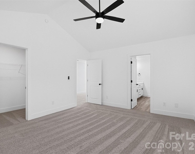 308 E Tallyrand Avenue - Photo Thumbnail 24