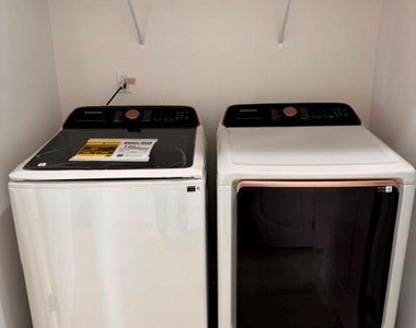 9214 Delancey Lane - Photo Thumbnail 12