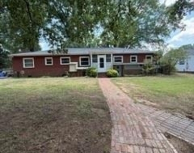 213 Glenwood Drive - Photo Thumbnail 12